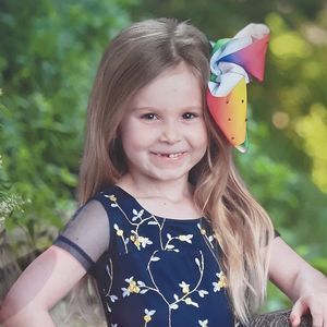 Meet your Posher, Lois